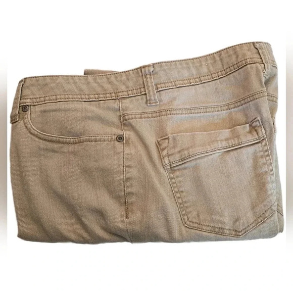 Sonoma, Size 10, Modern Fit Cropped Denim - Picture 7 of 10